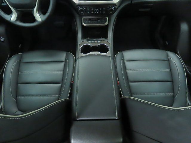 Thumbnail: 2023 GMC Acadia - 17