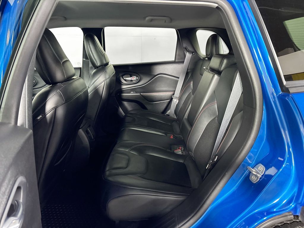 2021 Jeep Cherokee Trailhawk