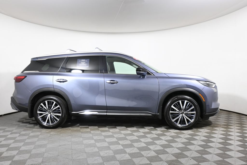 Thumbnail: 2023 INFINITI QX60 - 8