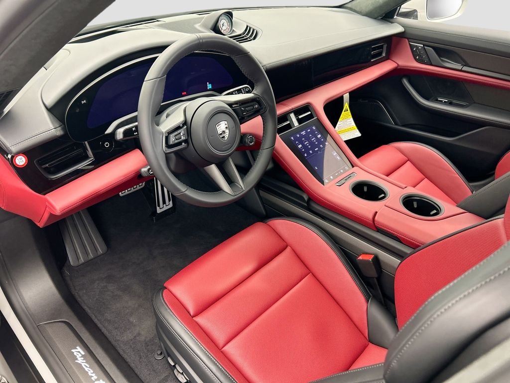 Thumbnail: 2026 Porsche Taycan - 4