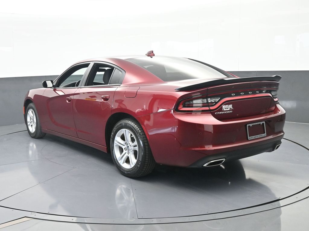 Used 2023 Octane Red Pearlcoat Dodge SXT image 4