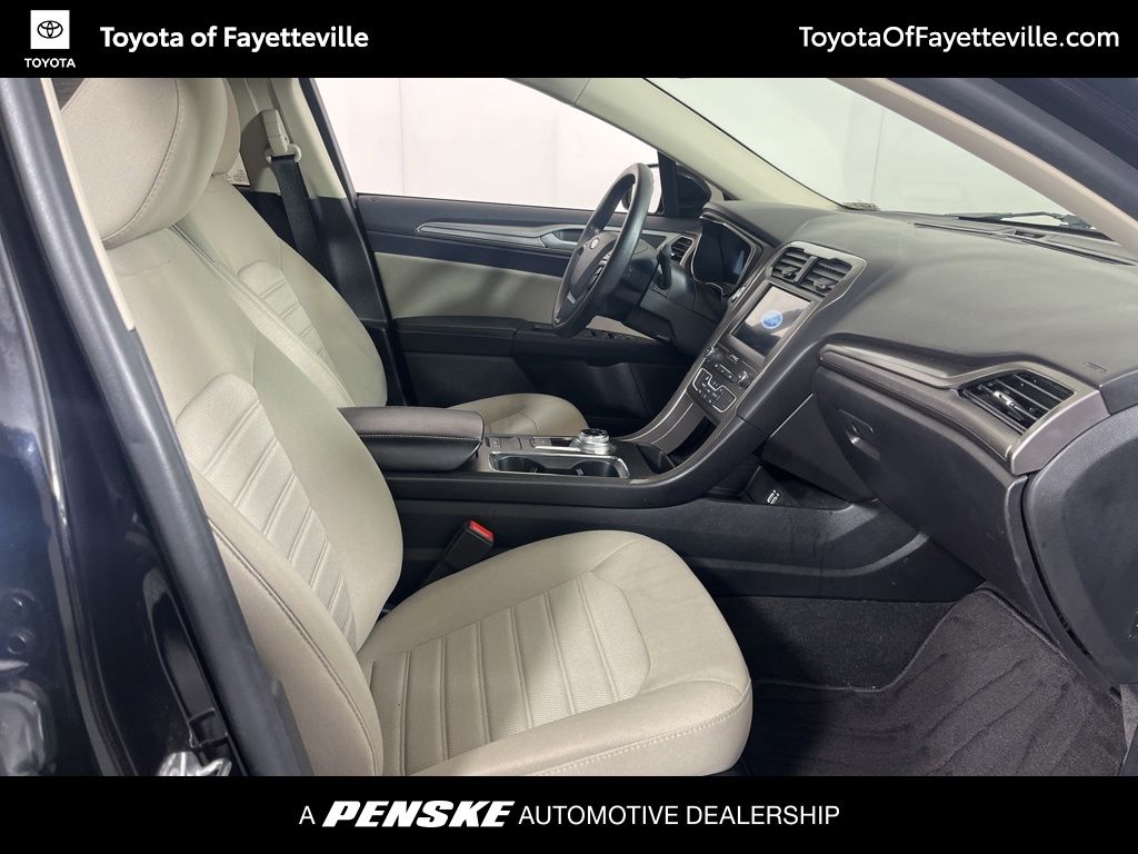 Thumbnail: 2020 Ford Fusion - 8