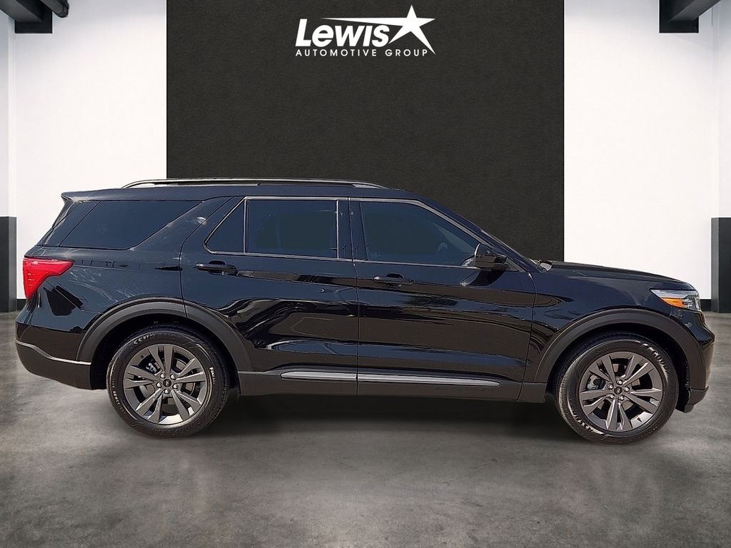 Used 2024 Ford Explorer XLT For Sale in Farmington, AR