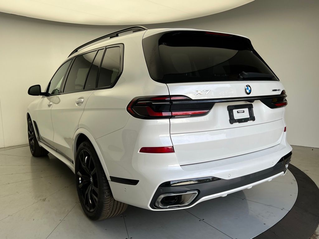 Thumbnail: 2023 BMW X7 - 4