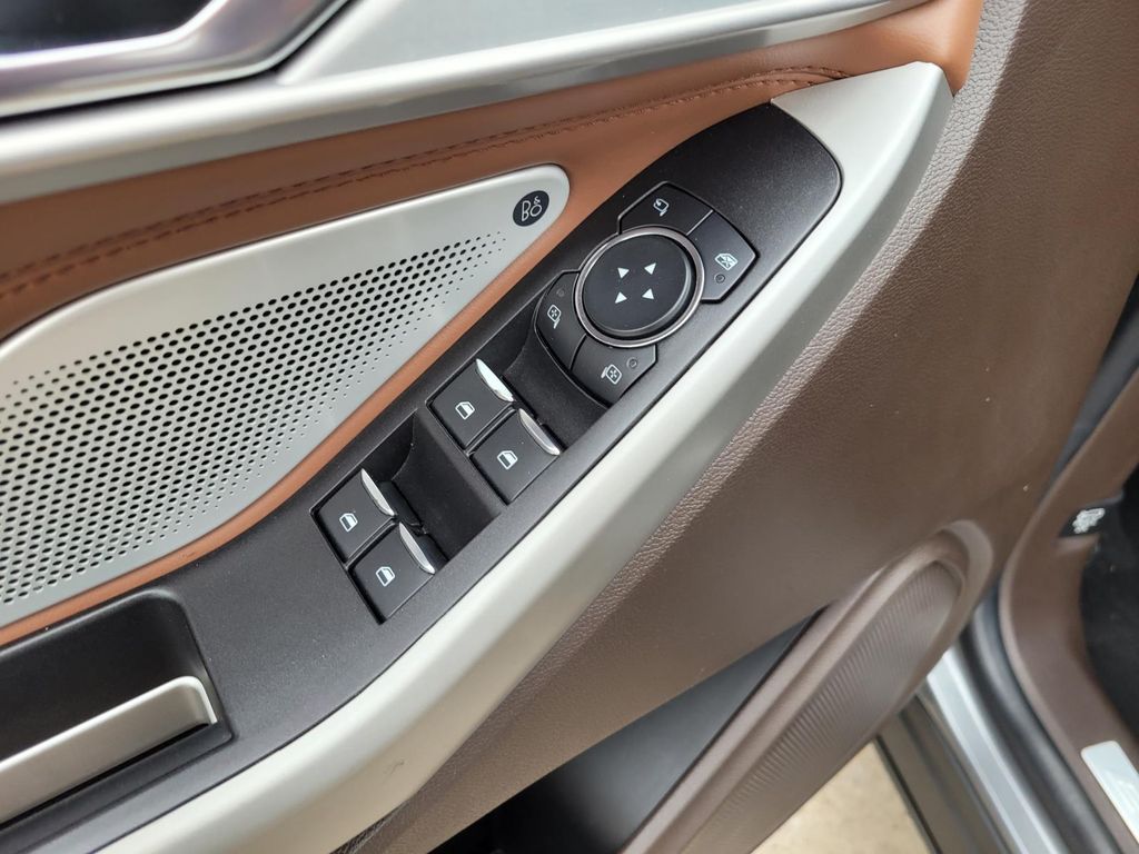 used 2022 Ford Explorer car, priced at $33,600