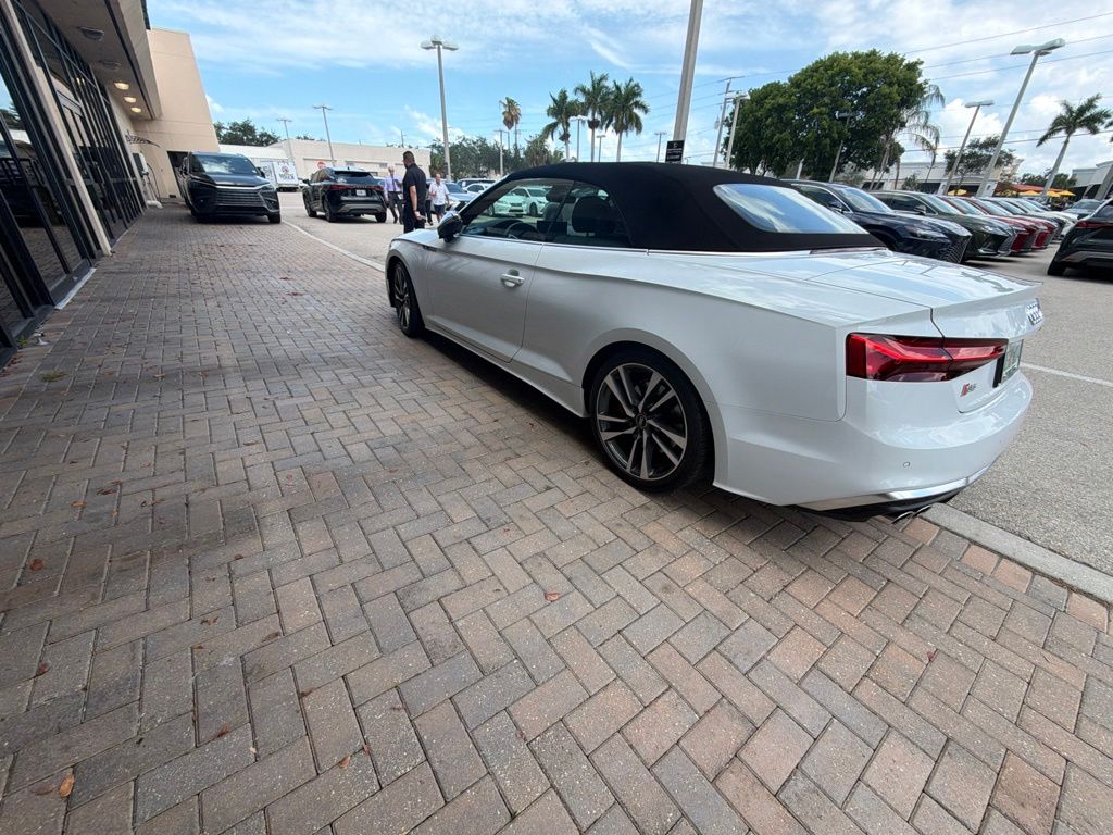 Used 2022 White Audi 3.0T Premium Plus image 3