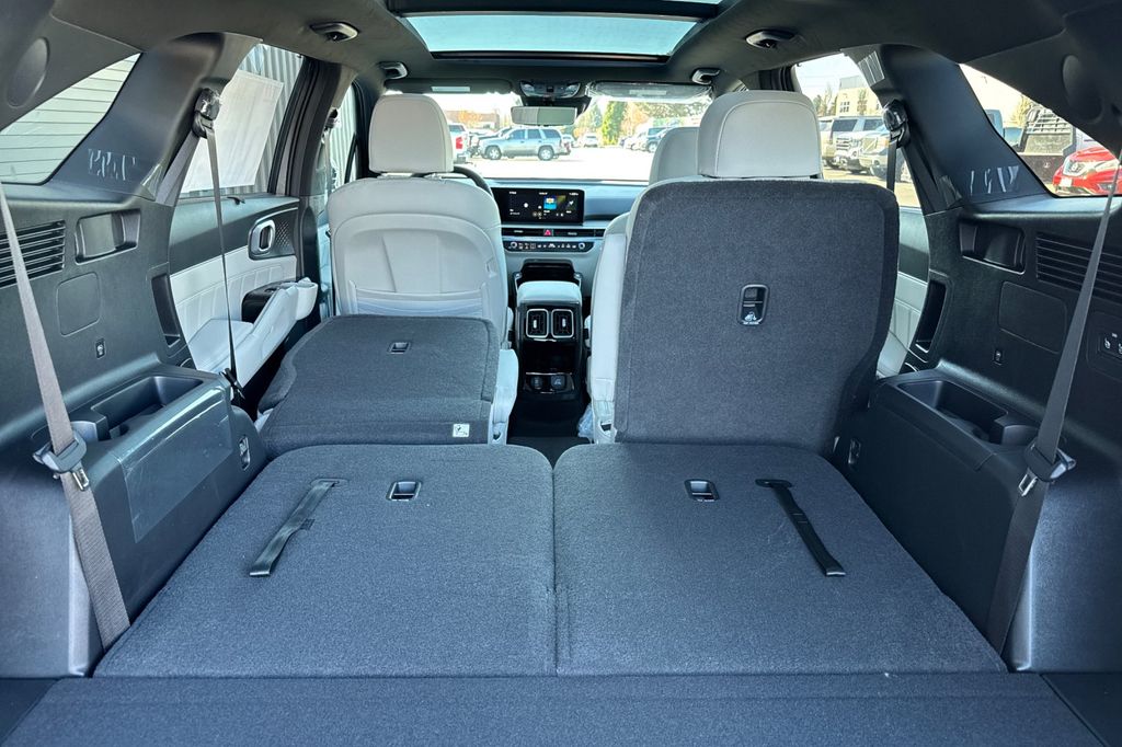 new 2026 Kia Sorento Hybrid car, priced at $49,095