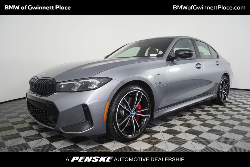 Thumbnail: 2023 BMW 3 Series - 1