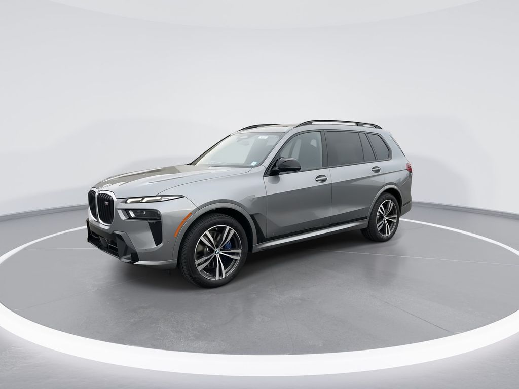 2025 BMW X7 M60i 4