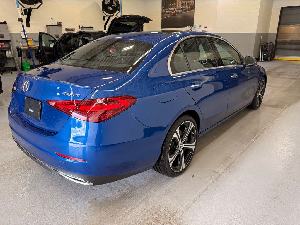 Thumbnail: 2025 Mercedes-Benz C-Class - 6
