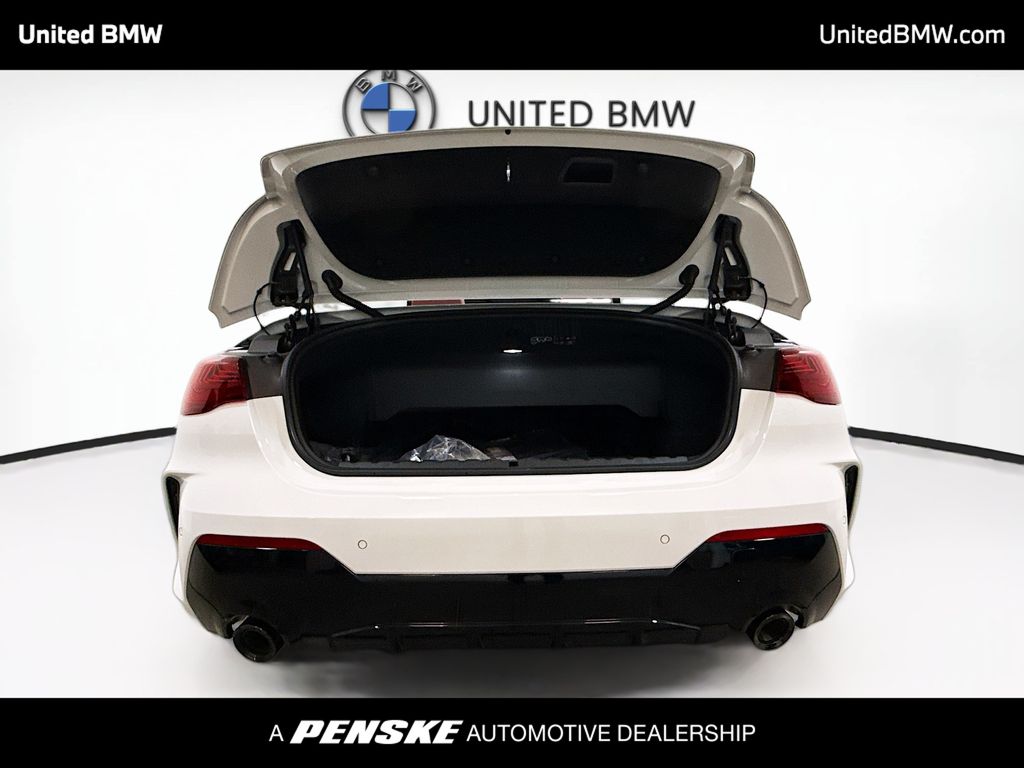 Thumbnail: 2026 BMW 4 Series - 13