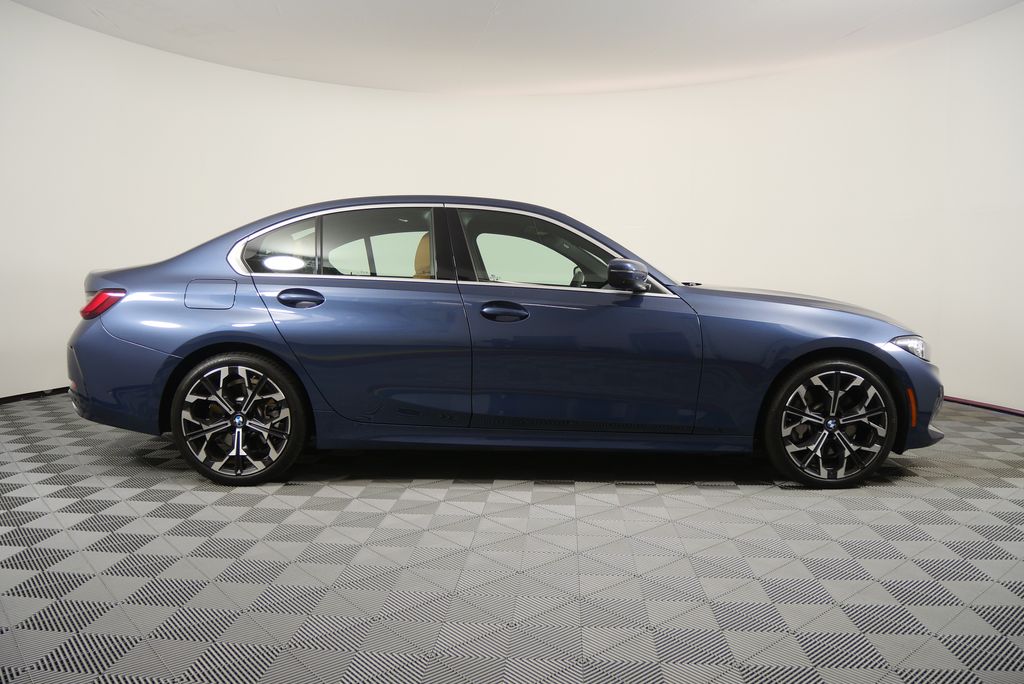 Thumbnail: 2025 BMW 3 Series - 2