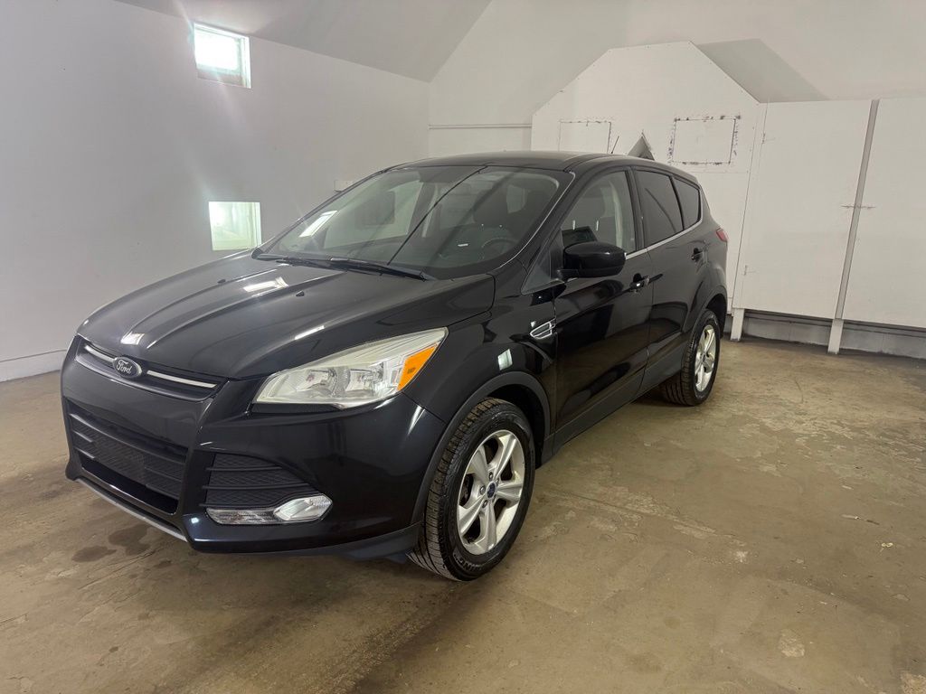 Photo 1 of 2016 Ford Escape SE