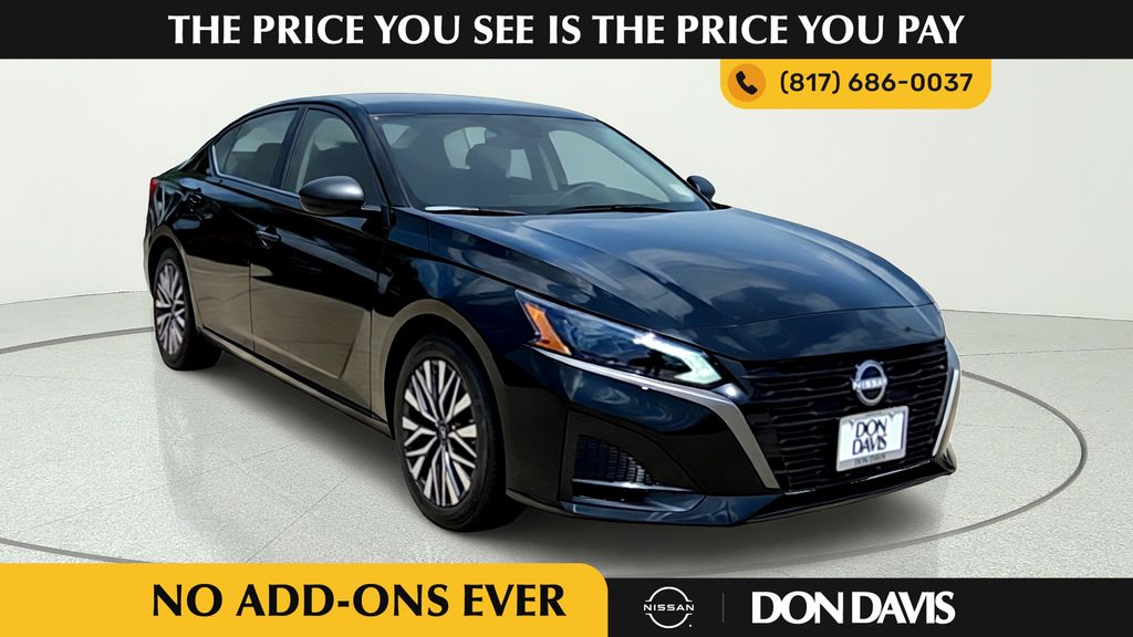Super Black Clearcoat 2026 Nissan Altima Sedan Front-Wheel Drive Continuously Variable Transmission