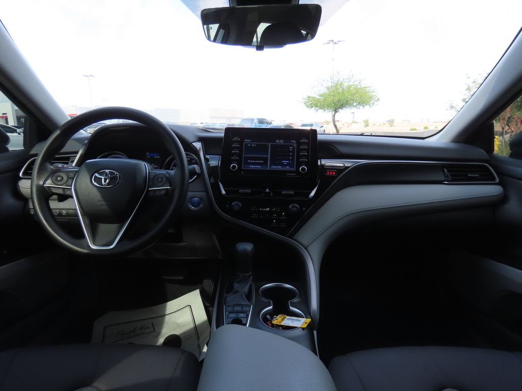 2022 Toyota Camry LE 13
