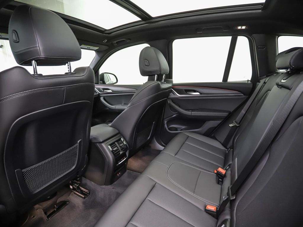 Thumbnail: 2023 BMW X3 - 21