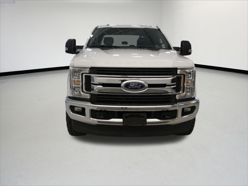 Thumbnail: 2018 Ford Econoline - 8