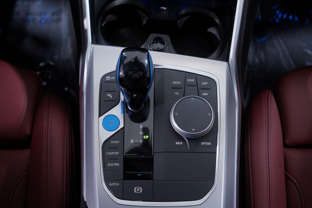 Thumbnail: 2023 BMW i4 - 14