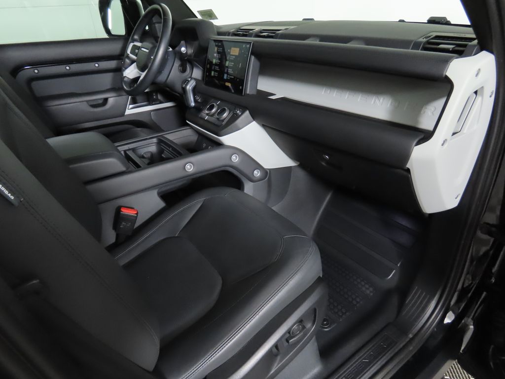 Thumbnail: 2023 Land Rover Defender - 18