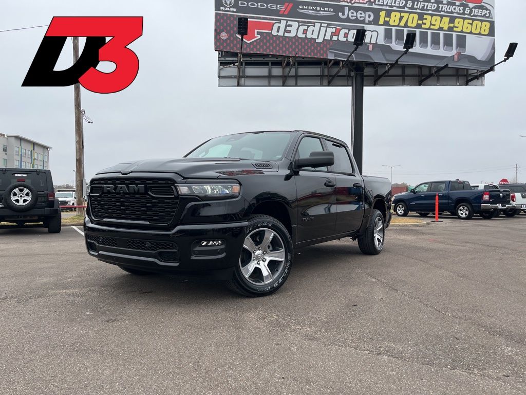 2026 RAM 1500 Express Crew Cab 4WD