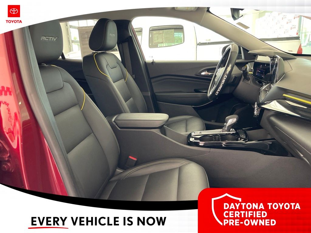 Used 2024 Chevrolet Trax SUV
