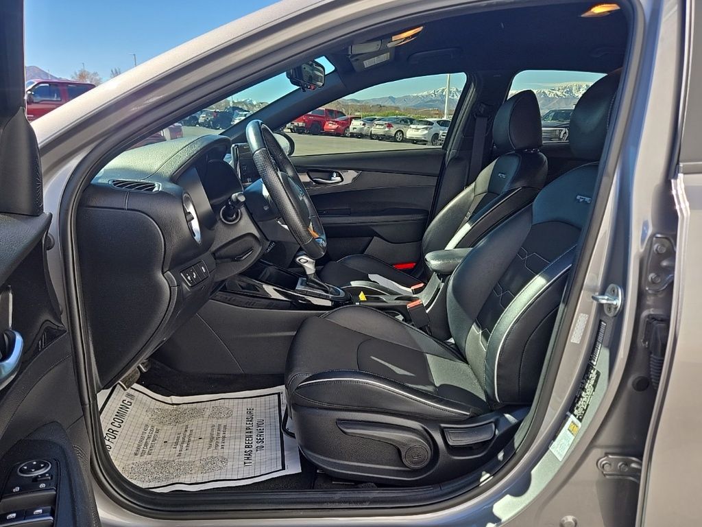 Used 2023 Gray Kia GT-Line image 16