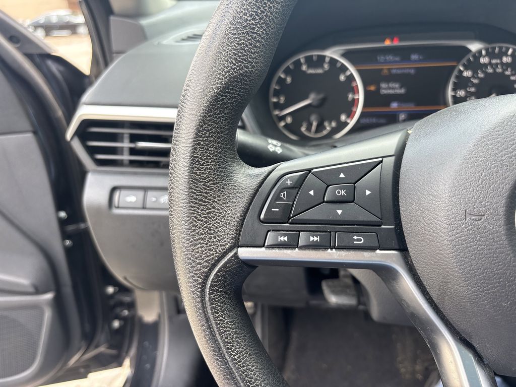 2022 Nissan Altima 2.5 SV Blue at Gullo Toyota