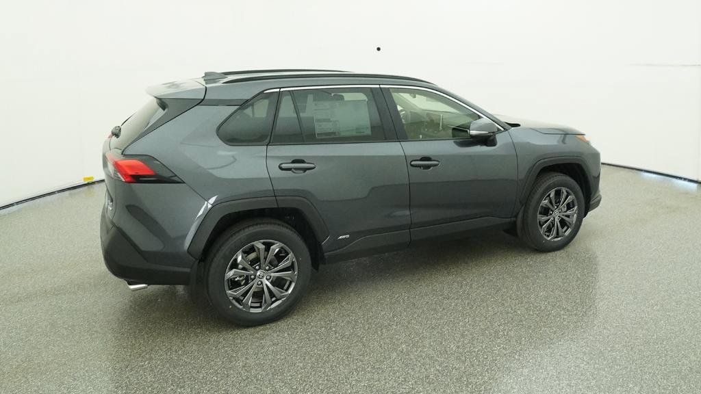 Thumbnail: 2025 Toyota RAV4 - 5