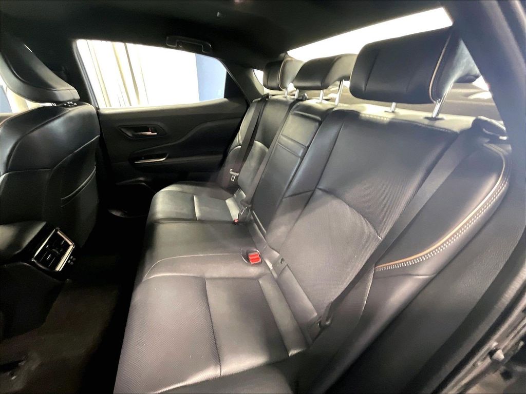 2026 Toyota Crown — photo 15