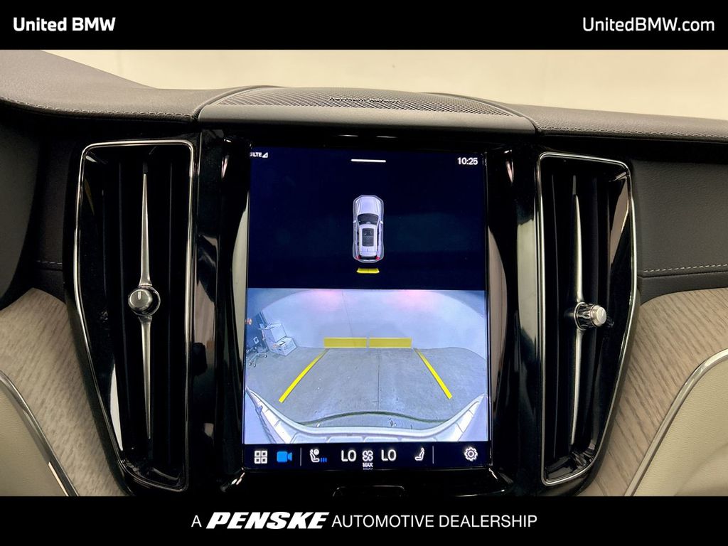 2022 Volvo XC60 B6 Inscription 17