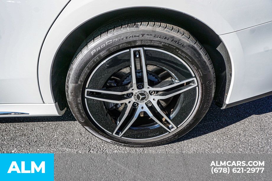 Used 2024 White Mercedes-Benz E 450 image 17