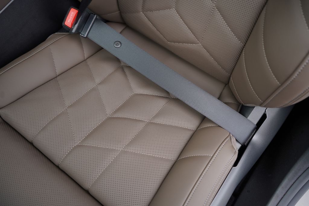 Thumbnail: 2026 BMW i5 - 12