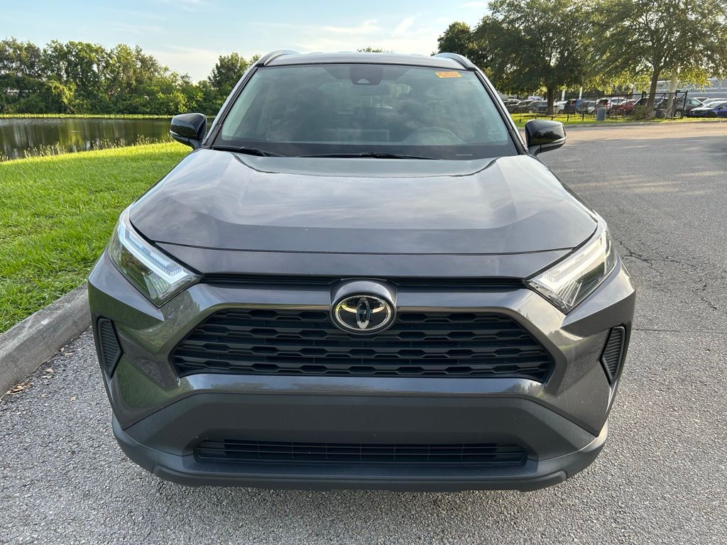 Thumbnail: 2022 Toyota RAV4 - 8
