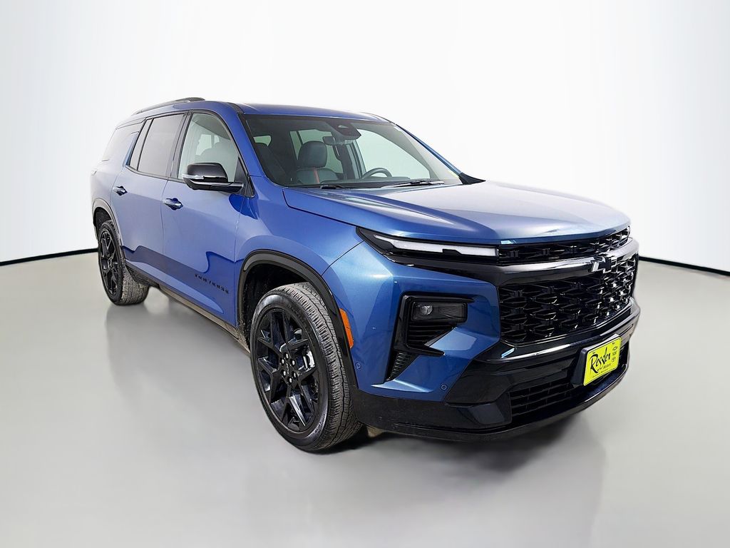 Used 2024 Chevrolet Traverse SUV