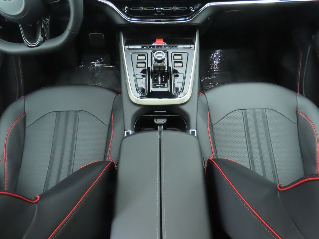 Thumbnail: 2026 Aston Martin DBX - 17