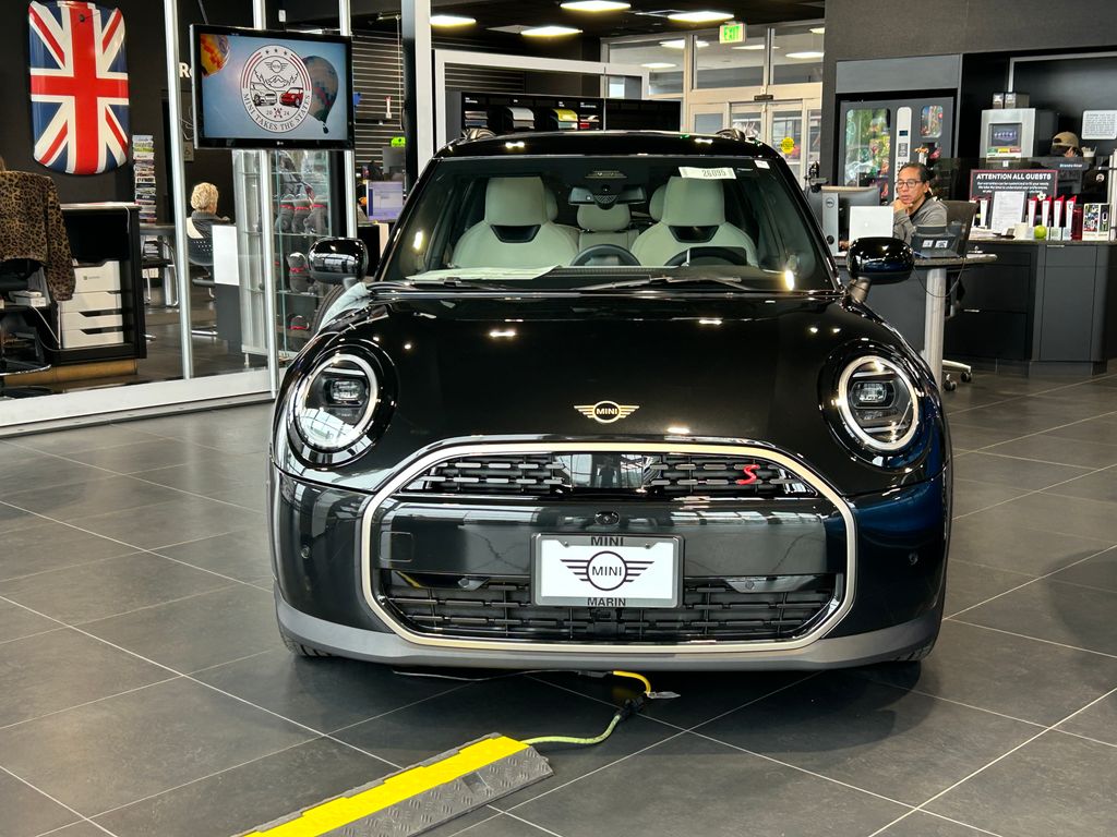 Thumbnail: 2026 MINI Cooper - 8