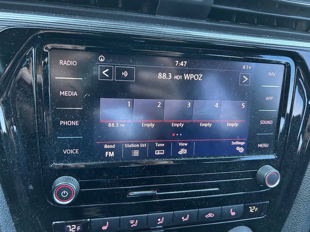 Thumbnail: 2022 Volkswagen Passat - 26