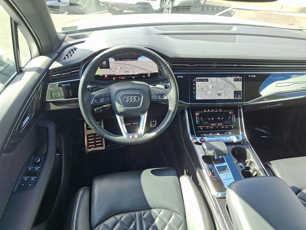 Thumbnail: 2023 Audi SQ7 - 11