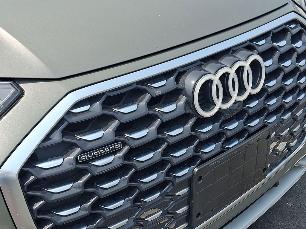 Thumbnail: 2025 Audi Q5 - 4