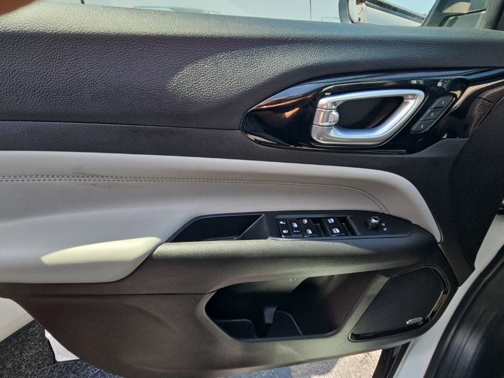 2025 Jeep Compass Limited - Photo 23