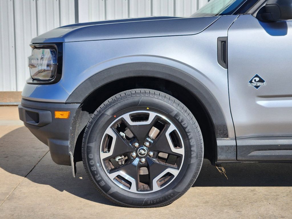 2021 Ford Bronco Sport Outer Banks 9