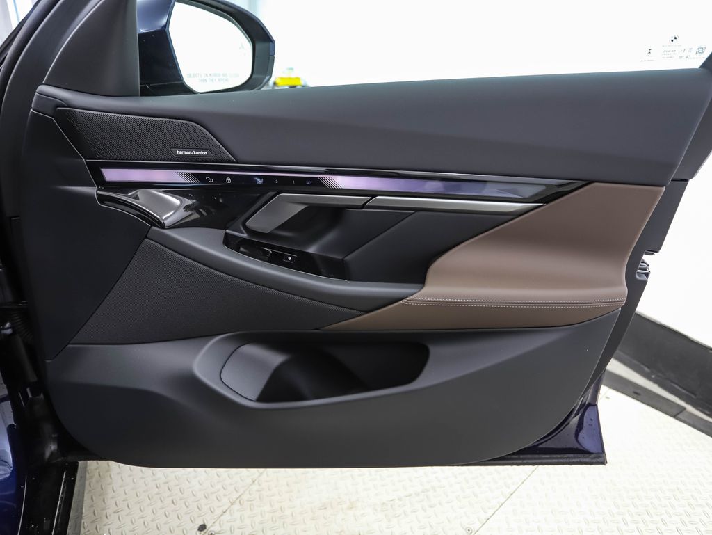 Thumbnail: 2027 BMW 5 Series - 29