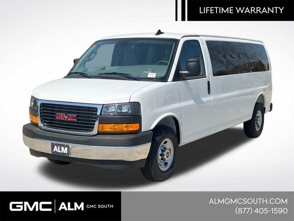 Summit White 2025 GMC Savana LT 3500 RWD Van Rear-Wheel Drive Automatic