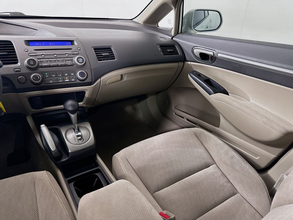 Thumbnail: 2011 Honda Civic - 22