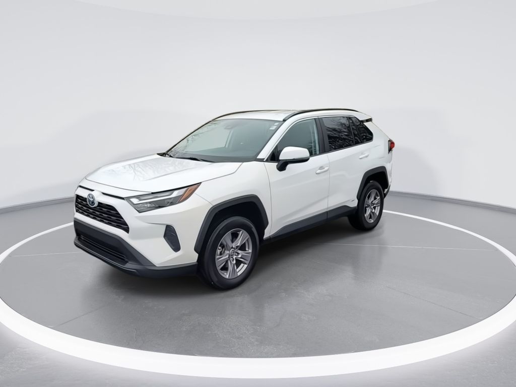 2022 Toyota RAV4 XLE 4