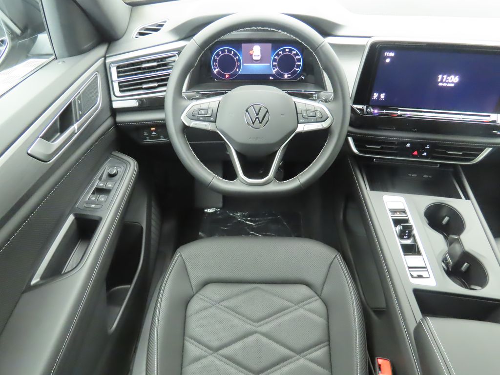 Thumbnail: 2025 Volkswagen Atlas - 10
