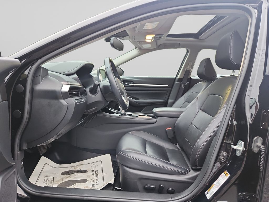 2020 Nissan Altima 2.5 SL Black at South Hills Kia