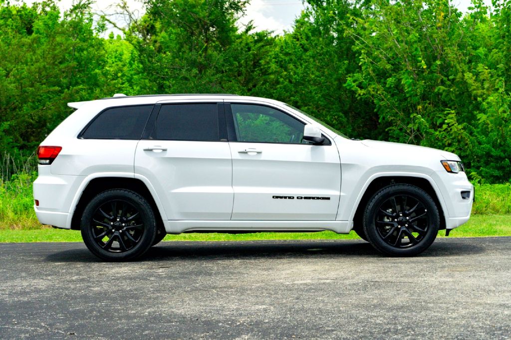 Used Car 2020 Jeep Grand Cherokee  Altitude For Sale Under $25,000 In Taylor, Texas