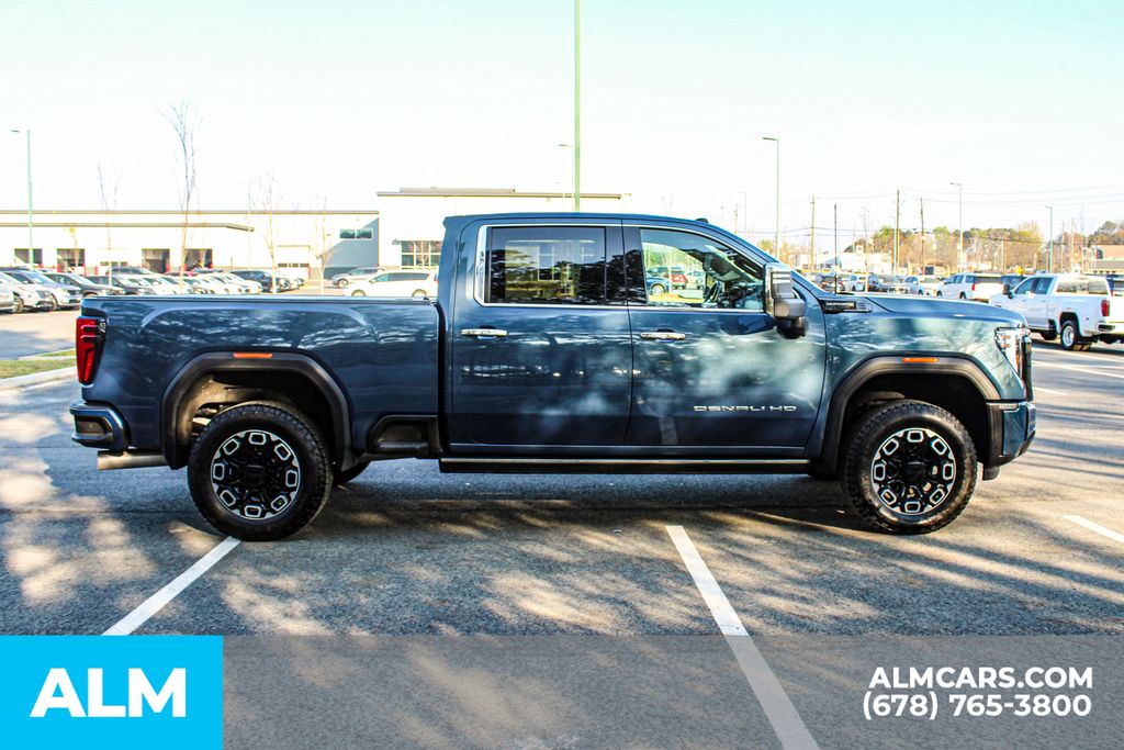 Used 2025 Blue GMC Denali Ultimate image 10