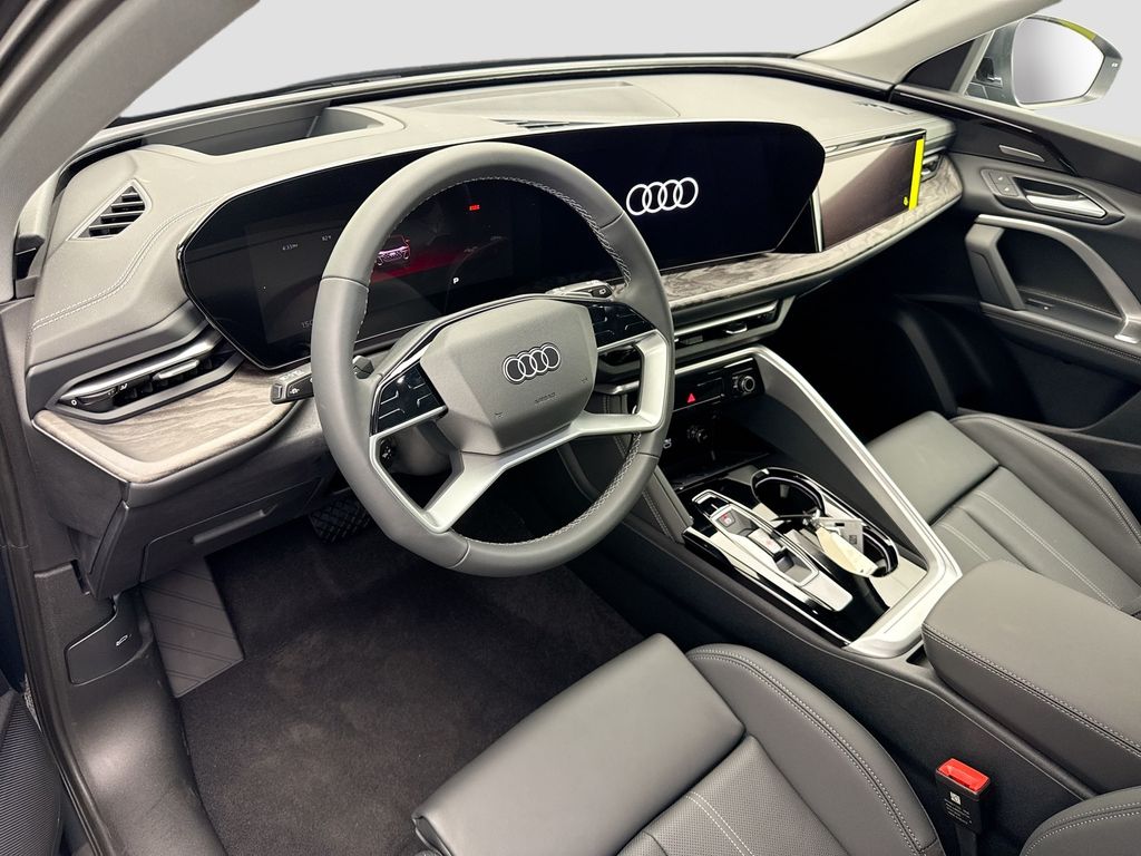 Thumbnail: 2025 Audi Q5 - 9